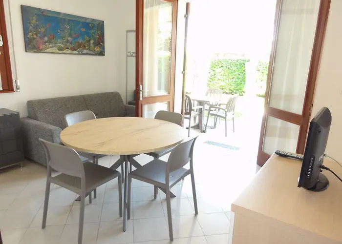 Holiday home Agavi 2